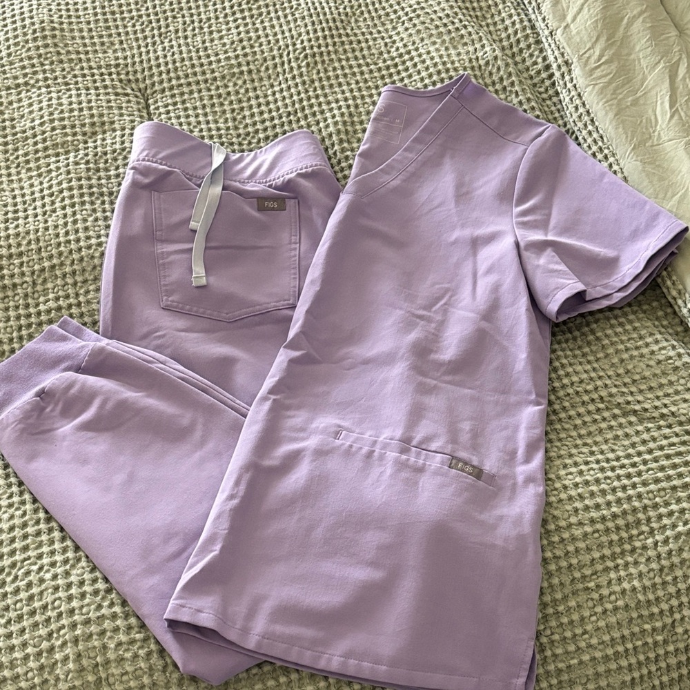 Figs Light Purple Scrub Set